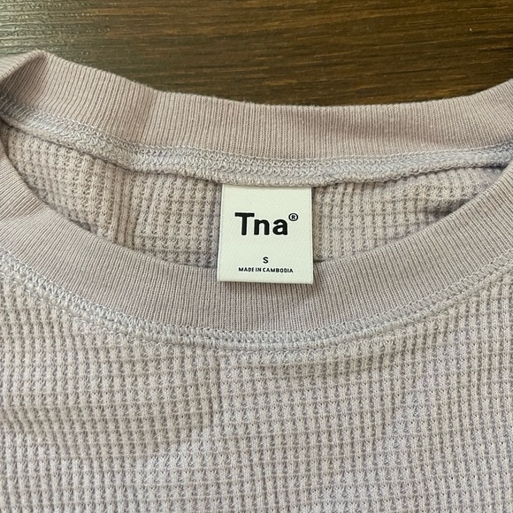 Aritzia TNA waffle top - Picture 2 of 2